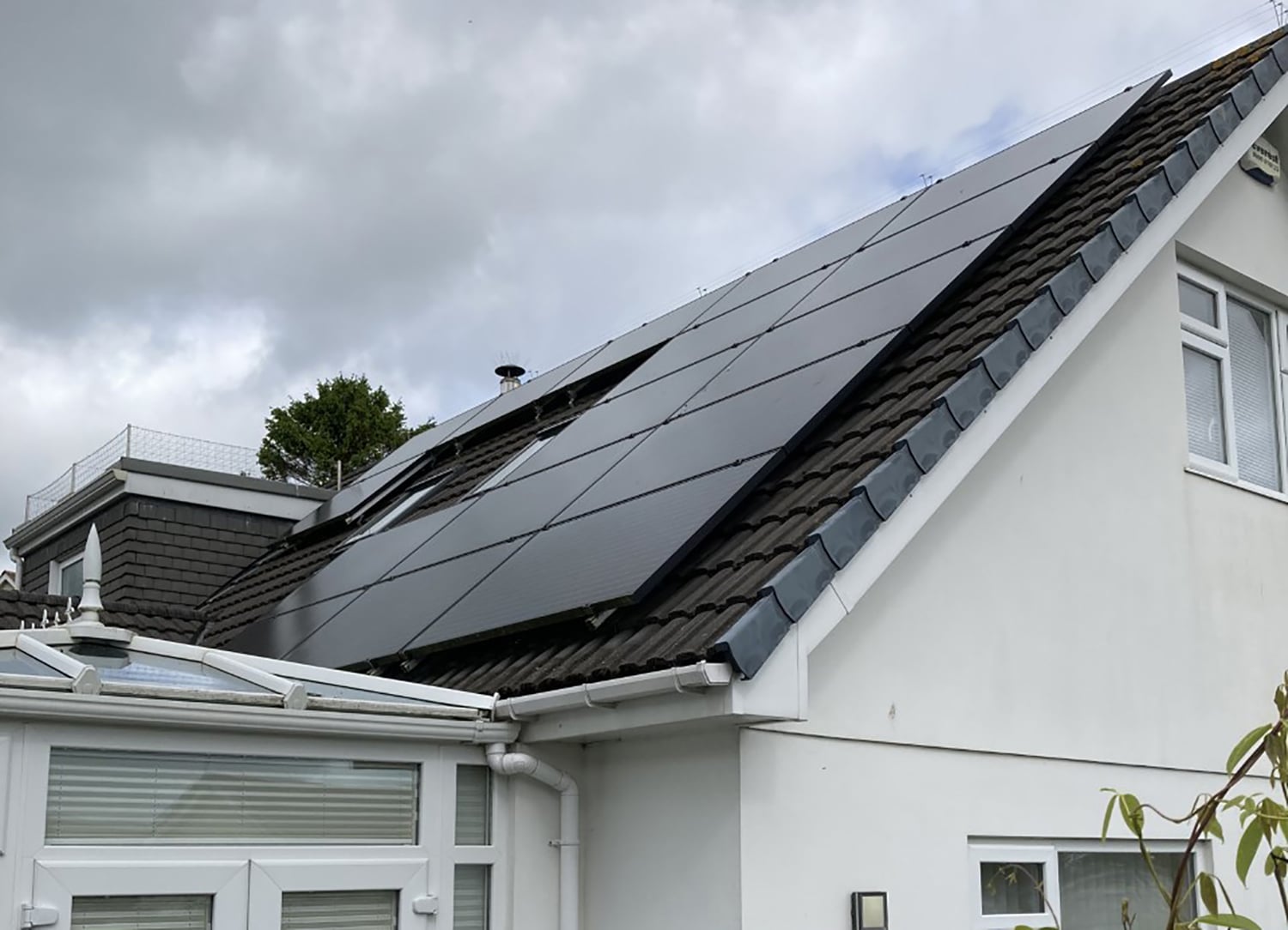 Janet Kirrage House & Solar Panels Janet Kirrage House & Solar Panels