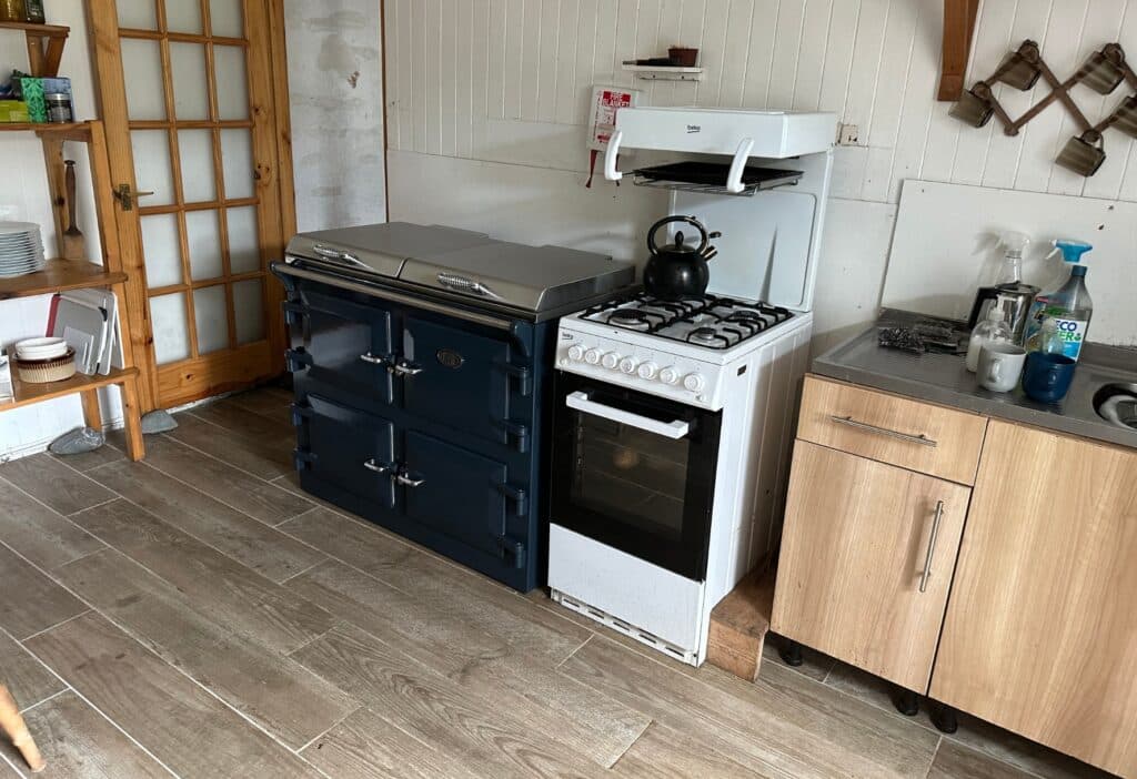 Everhot in Marine Blue in old kitchen