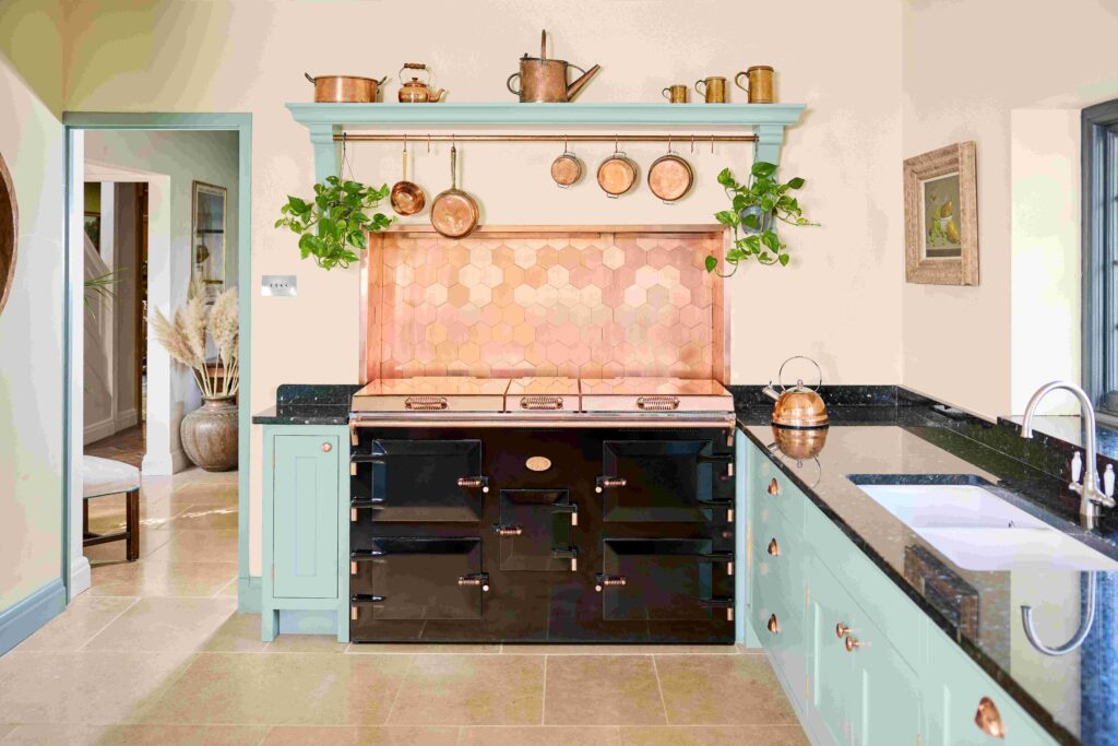 Bespoke copper cooker