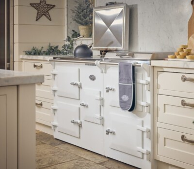 Large white Everhot in Christmas kitchen