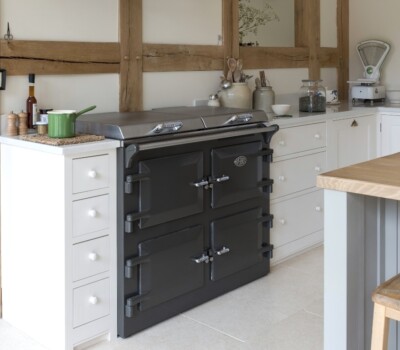 Graphite Everhot in white kitchen with beams