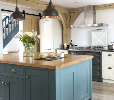 Blue and cream kitchen with Everhot in Graphite