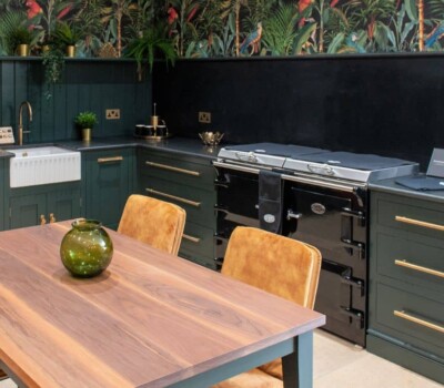 Black Everhot in tropical kitchen