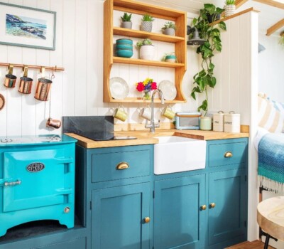 Teal Everhot Stove in shepherd's hut